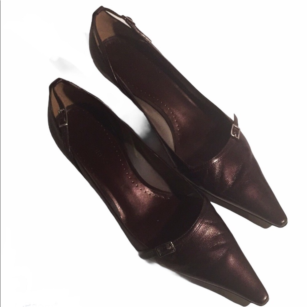 Almost New BCBGGirls Leather Pump